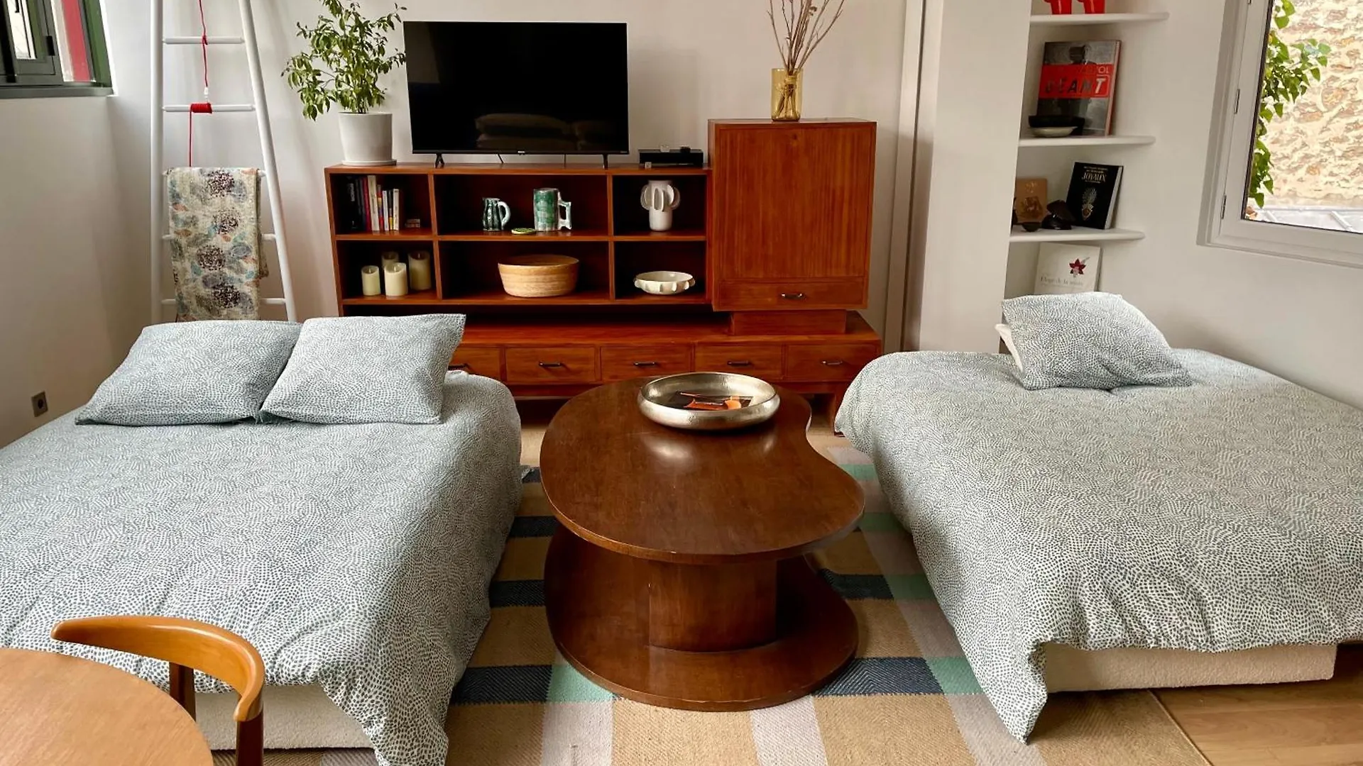 Апартаменты New : Atelier Artiste Montmartre Париж